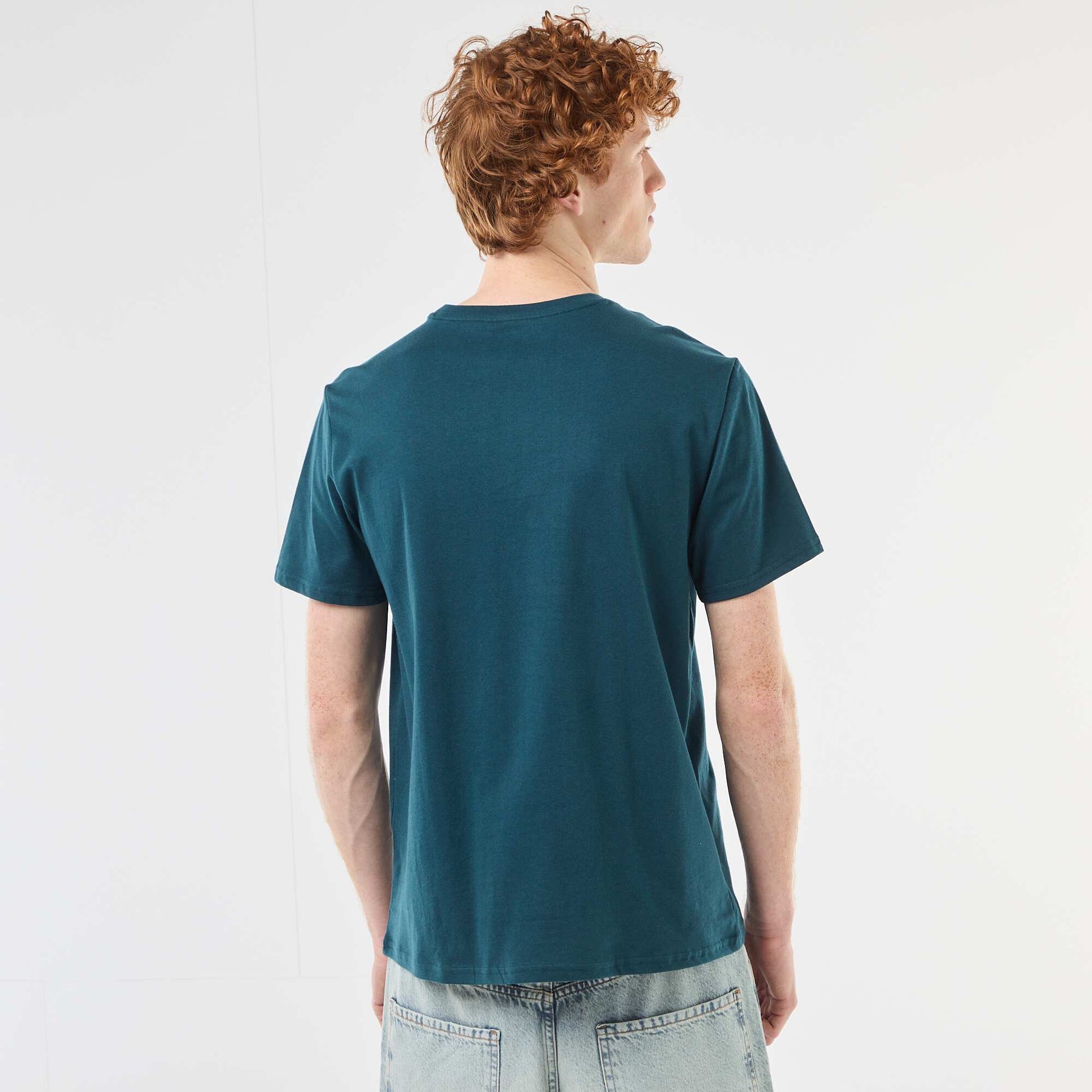 პრინტიანი ბამბის ჯვარედინი ყელიანი მაისური ლურჯი