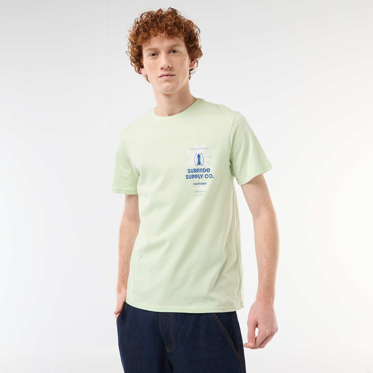 პრინტიანი ბამბის ჯვარედინი ყელიანი მაისური მწვანე