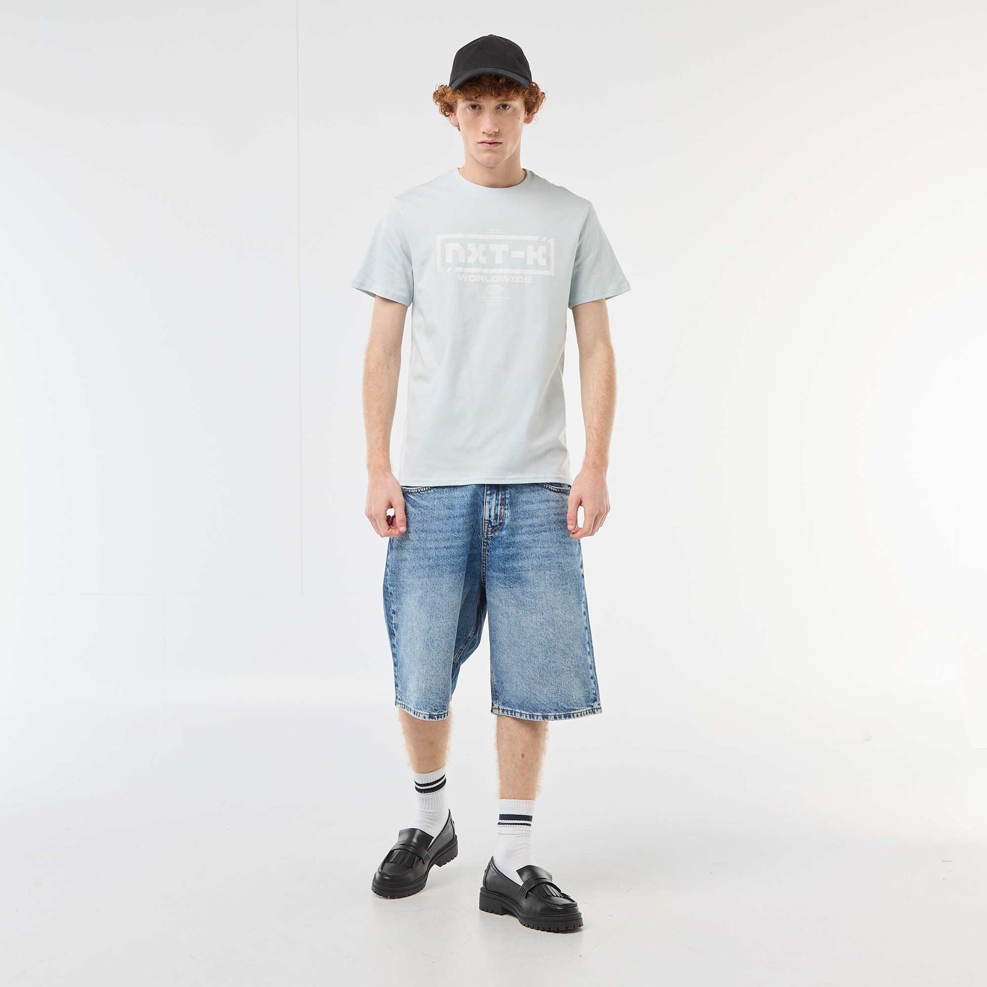 პრინტიანი ბამბის ნაცრისფერი, კრემ-ყელიანი მაისური