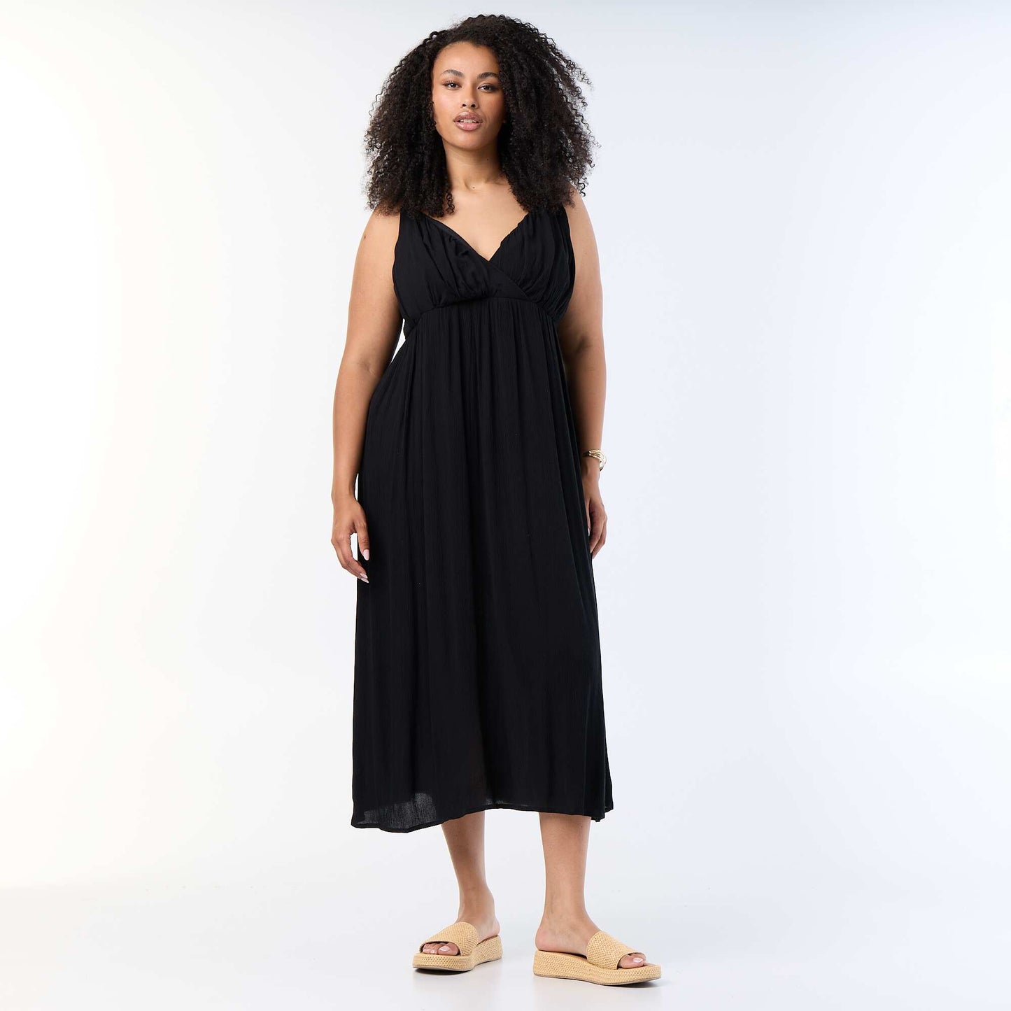 Long crêpe knit dress with thin straps BLACK