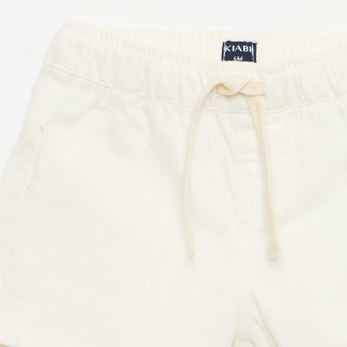 სადა ჯინსის შორტი თეთრი