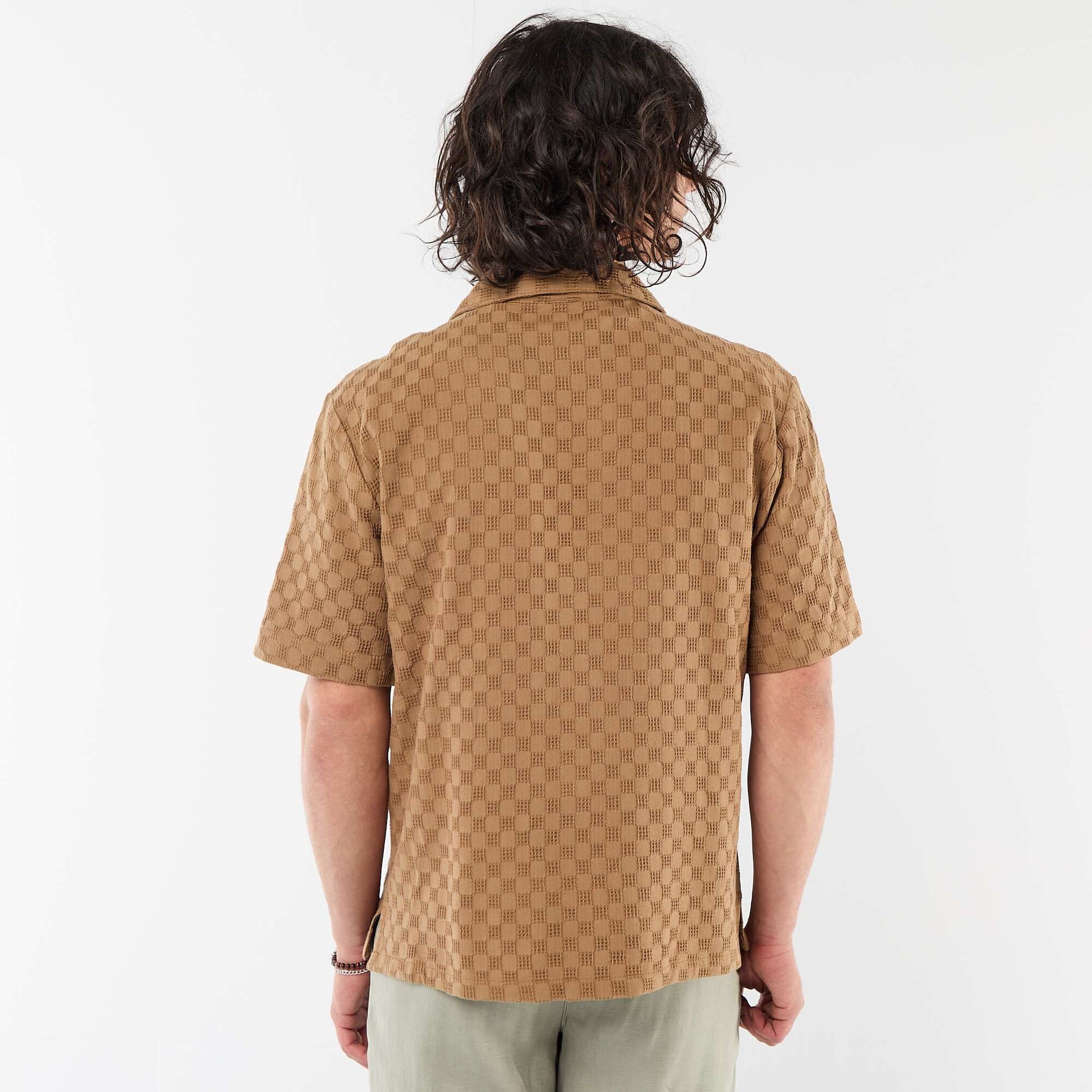 Short-Sleeved Patterned Knit Shirt BROWN