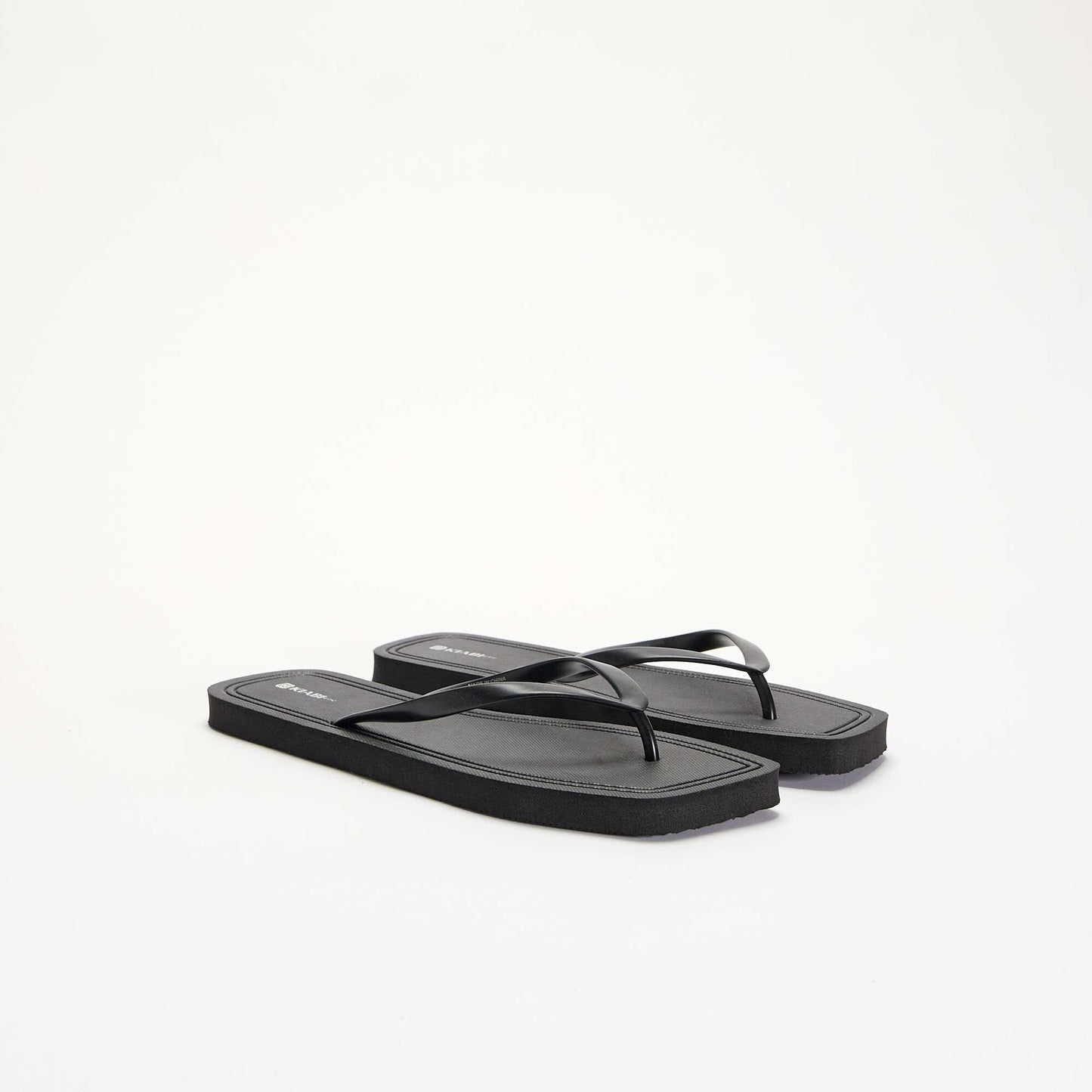 Plain flip-flops BLACK