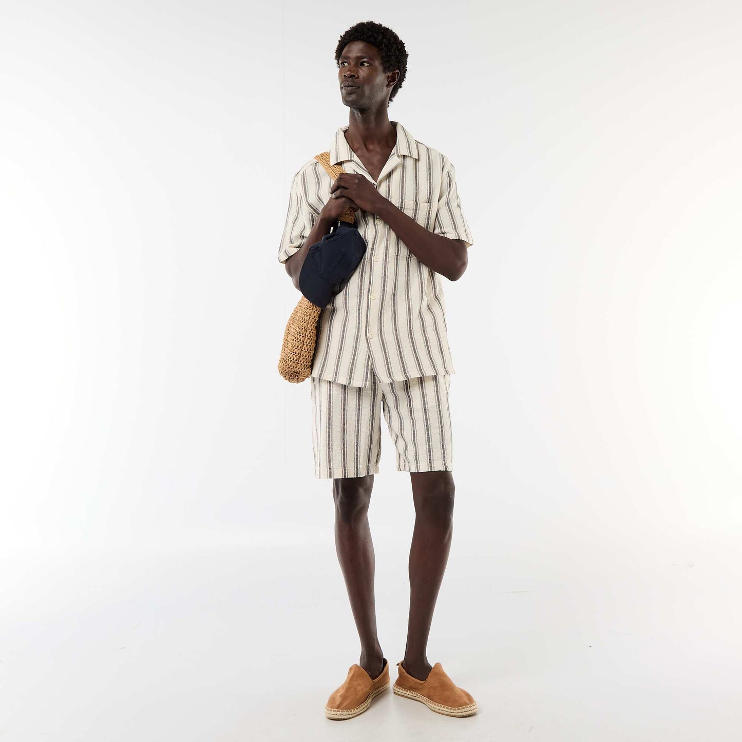 Lightweight striped Bermuda shorts BEIGE