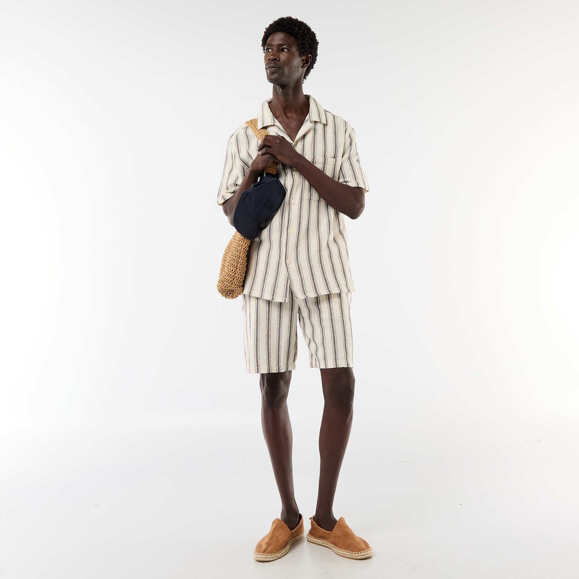 Lightweight striped Bermuda shorts BEIGE