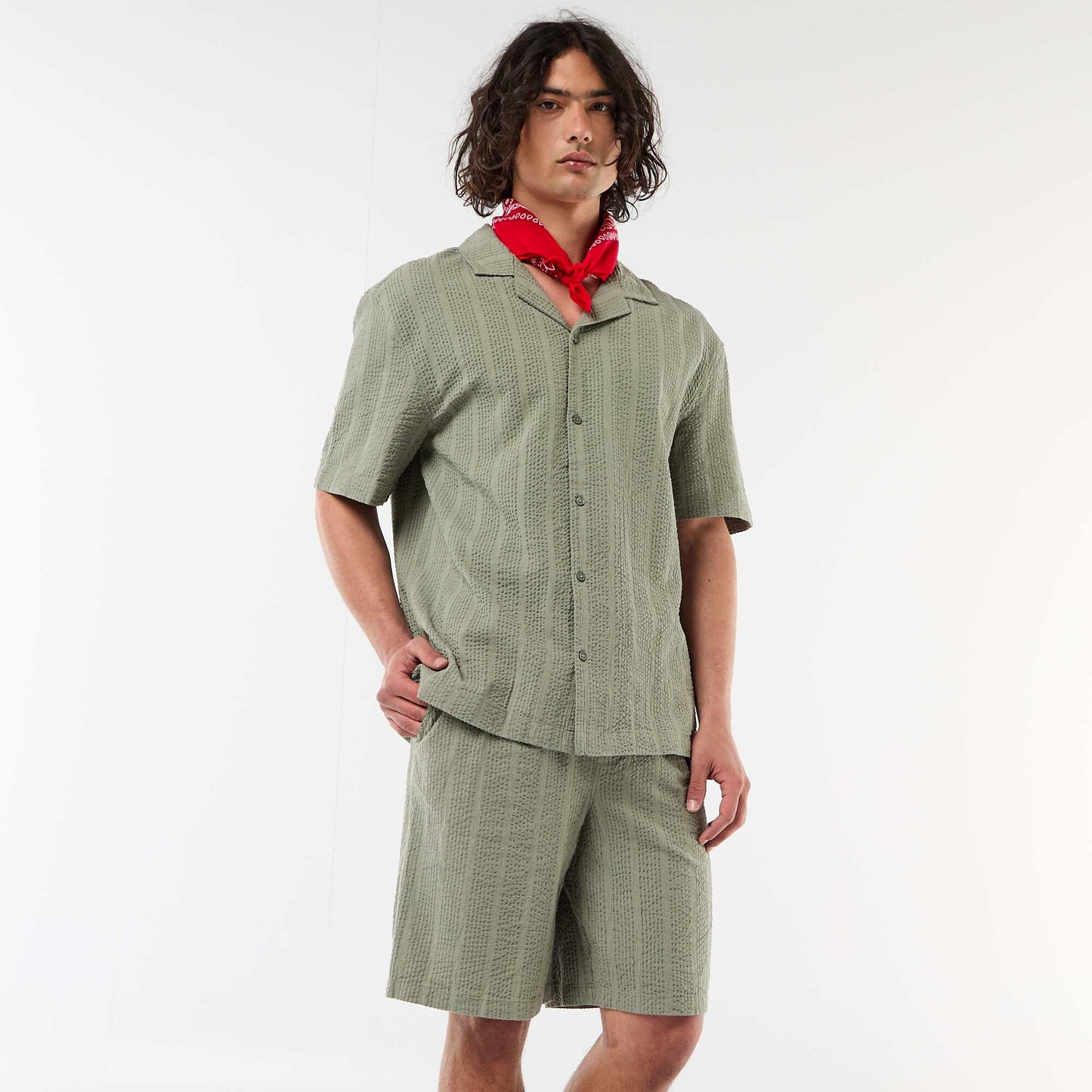 Crêpe-effect Bermuda Shorts GREEN
