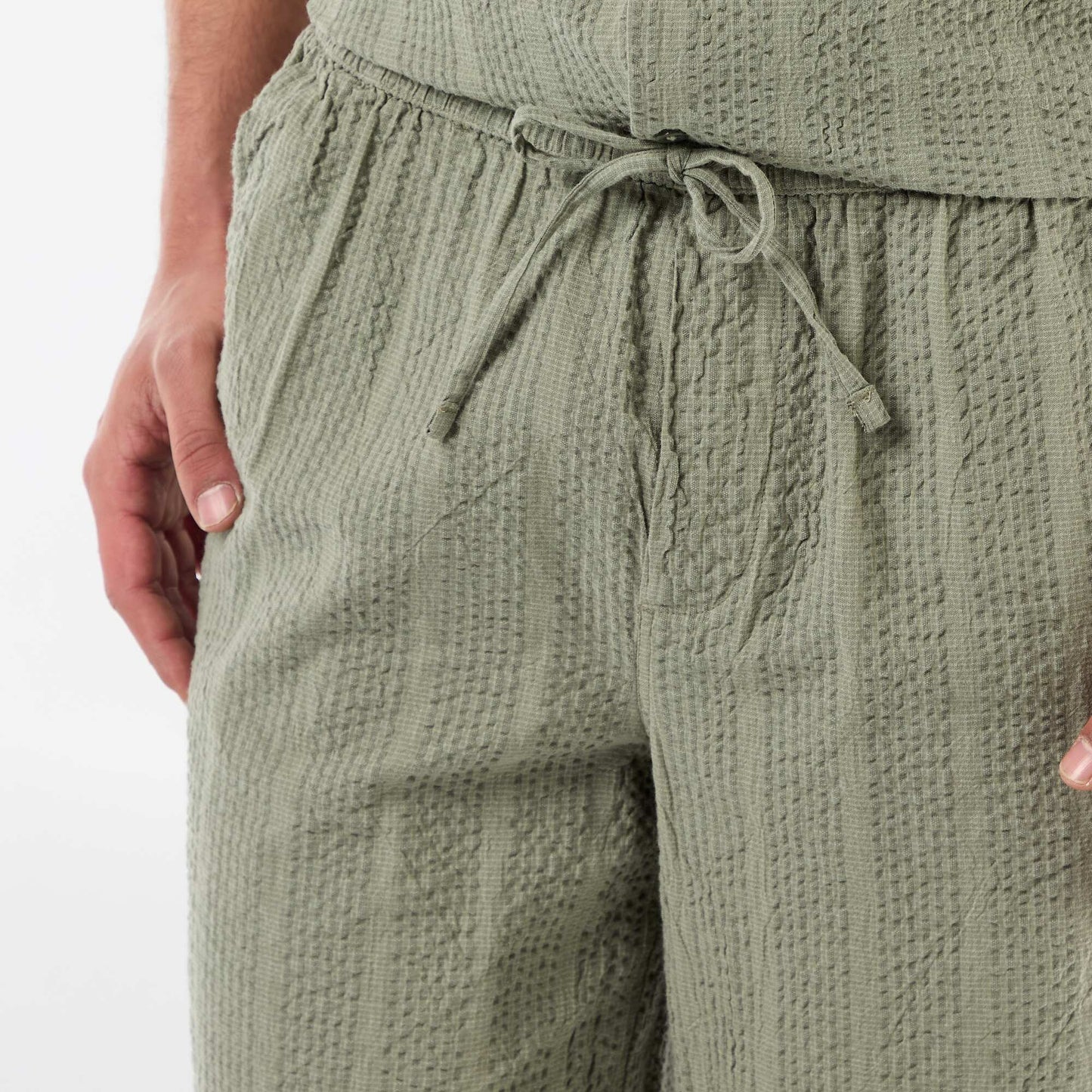 Crêpe-effect Bermuda Shorts GREEN