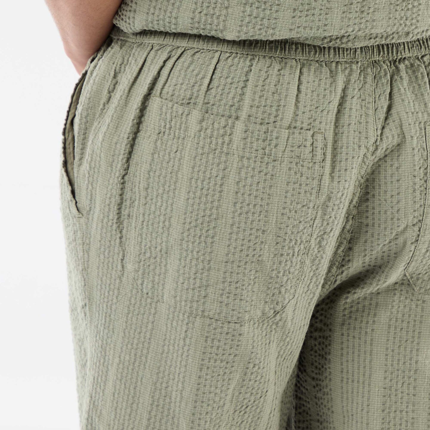 Crêpe-effect Bermuda Shorts GREEN