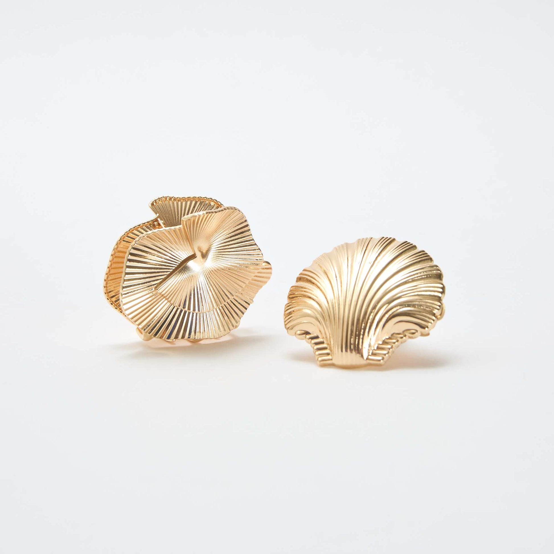 Set of 2 Gold-Tone Decorative Hair Clips YELLOW