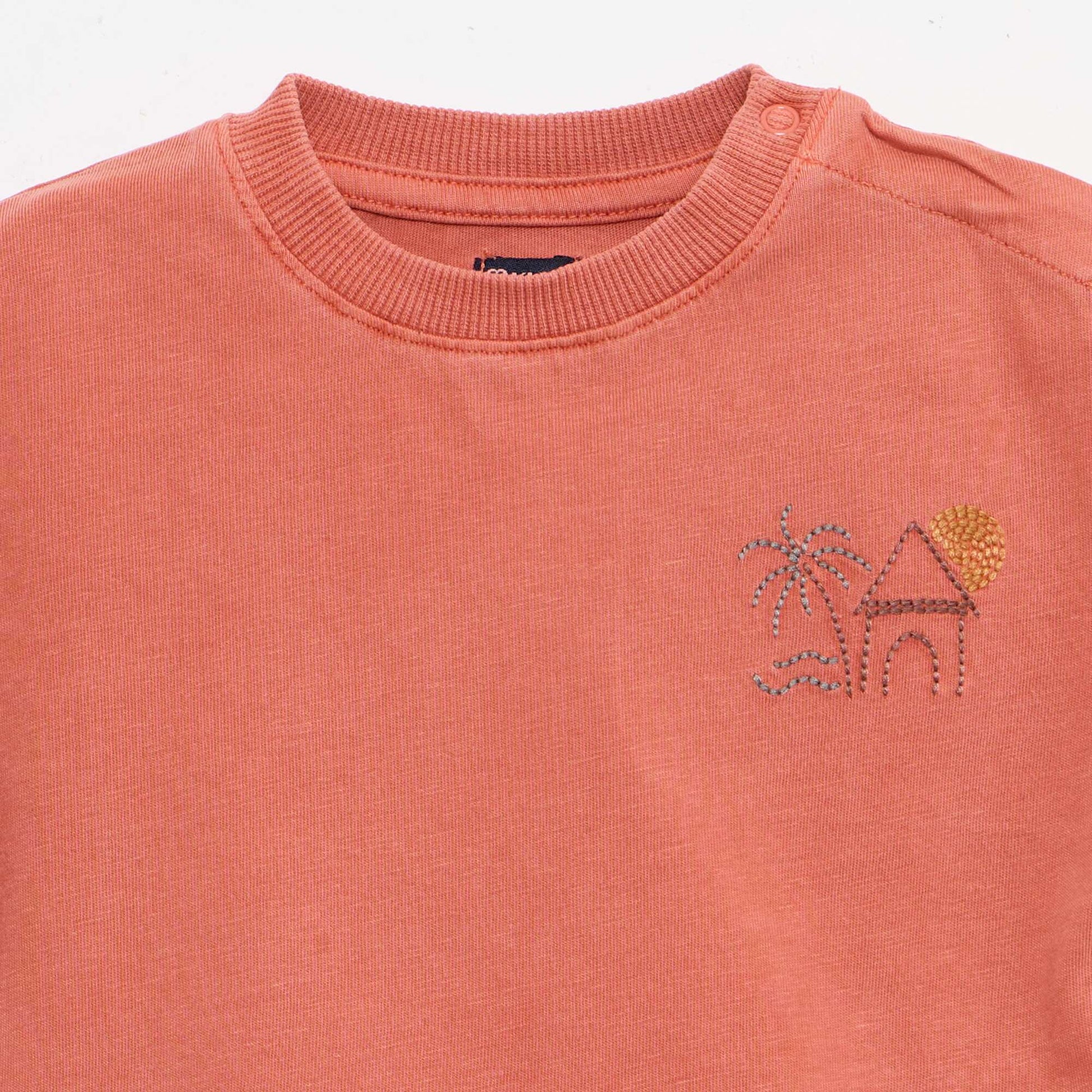 2-ნაწილიანი ნაქარგი მაისური და შორტი კომპლექტი წითელი