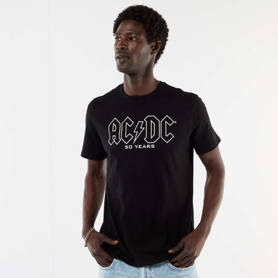 AC/DC-ის მოკლემკლავიანი მაისური შავი