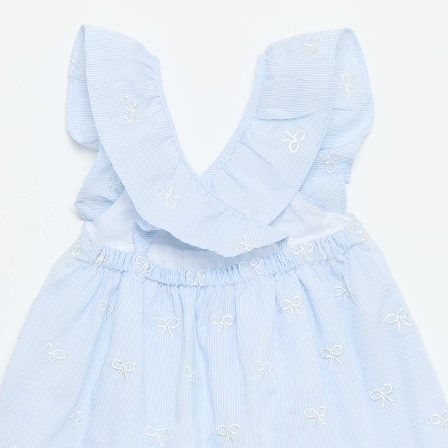 კაბა ფრიალა თასმებით და ნაქარგებით ლურჯი