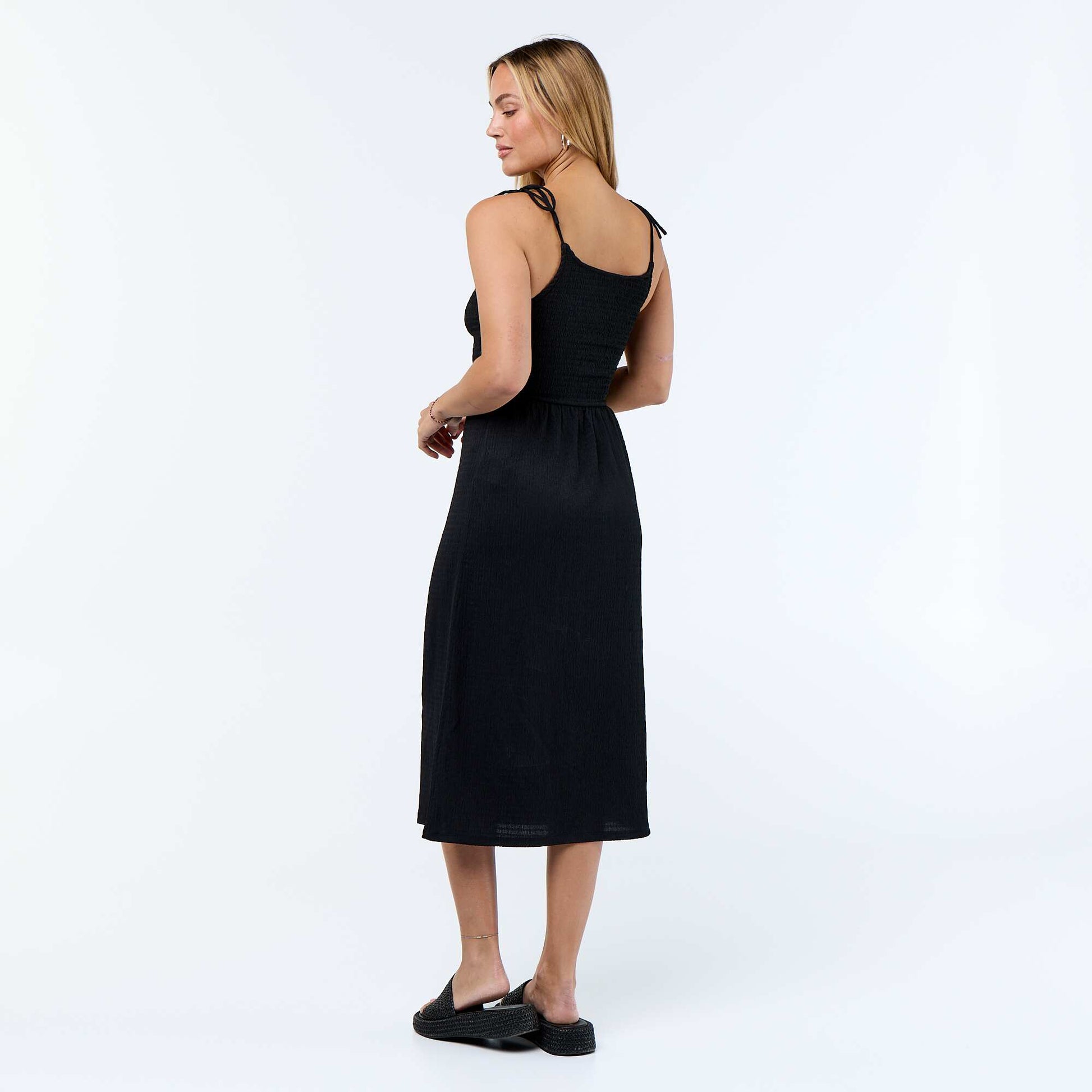 Smocked solid short dress BLACK