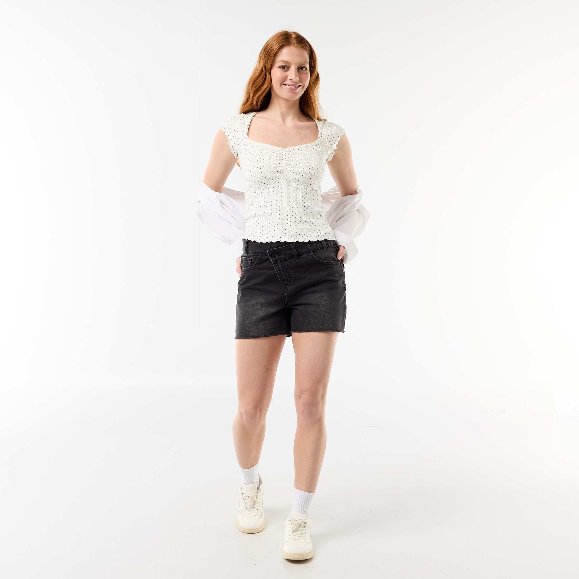 Ribbed short-sleeved T-shirt with ruffled sleeves WHITE