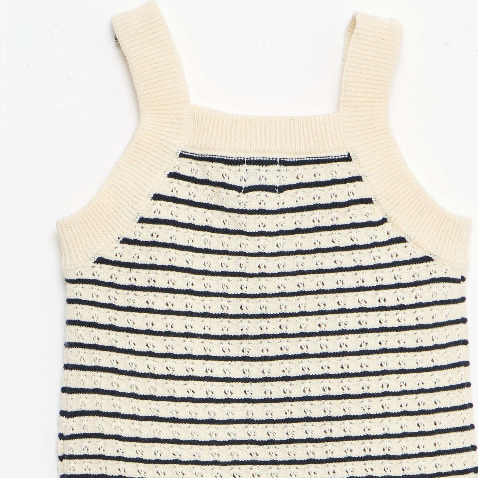 2-ნაწილიანი ნაქსოვი შორტი და მაისურის ნაკრები ლურჯი