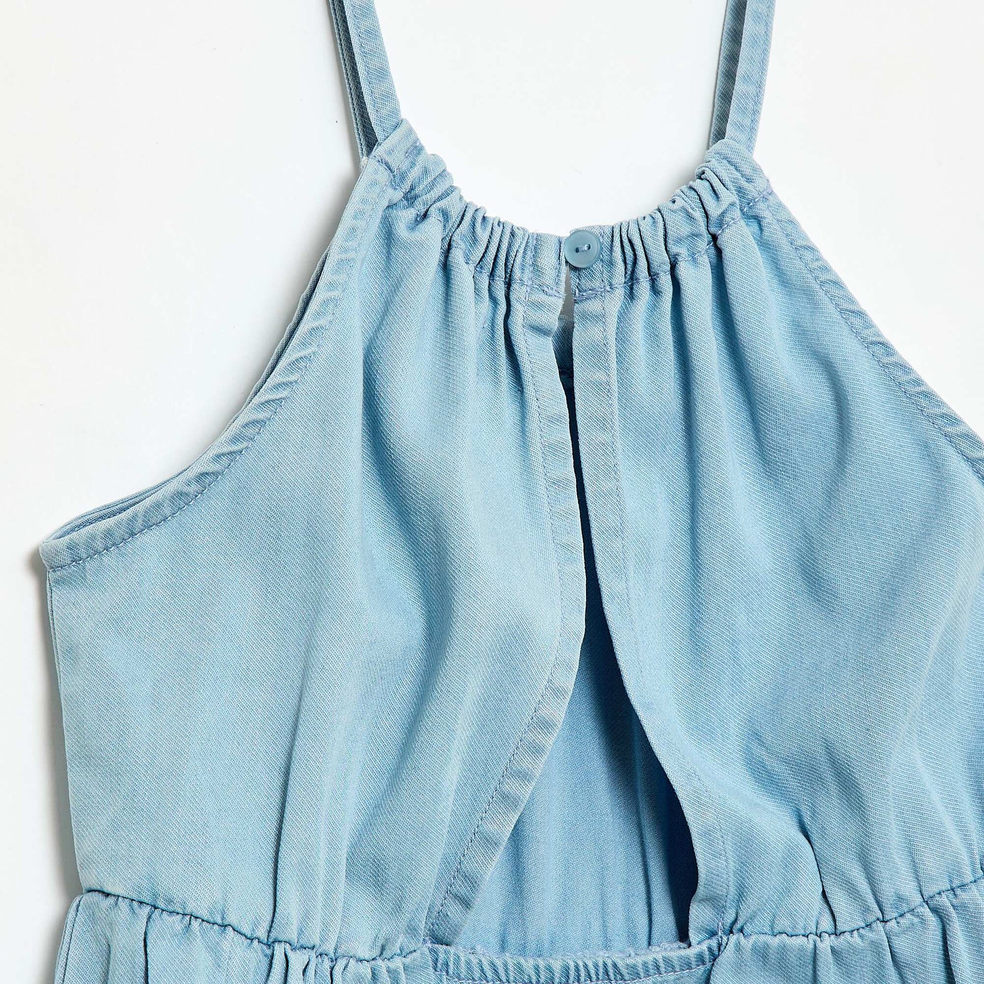 სადა კაბა თასმებით და ფრიალებით ლურჯი