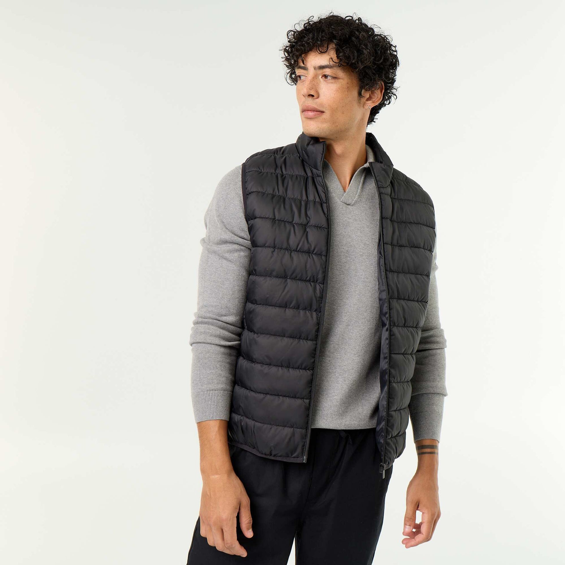Sleeveless Water-Repellent Puffer Jacket BLACK