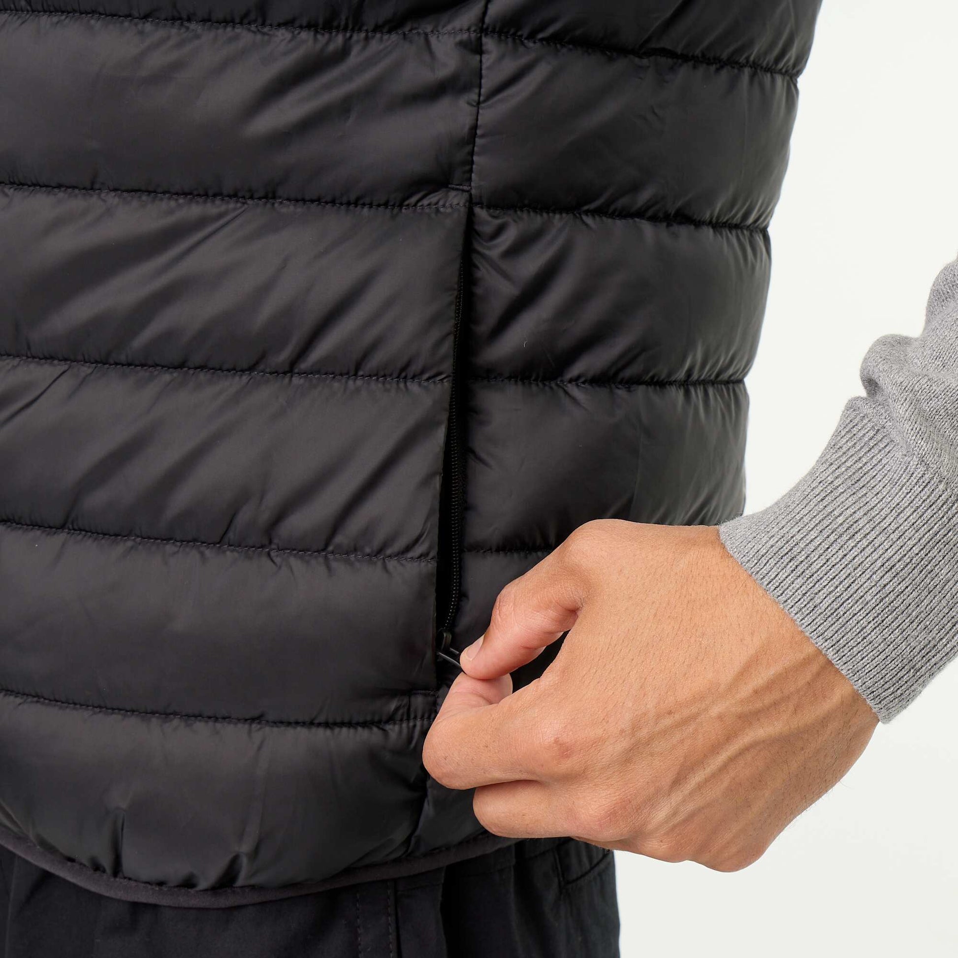 Sleeveless Water-Repellent Puffer Jacket BLACK