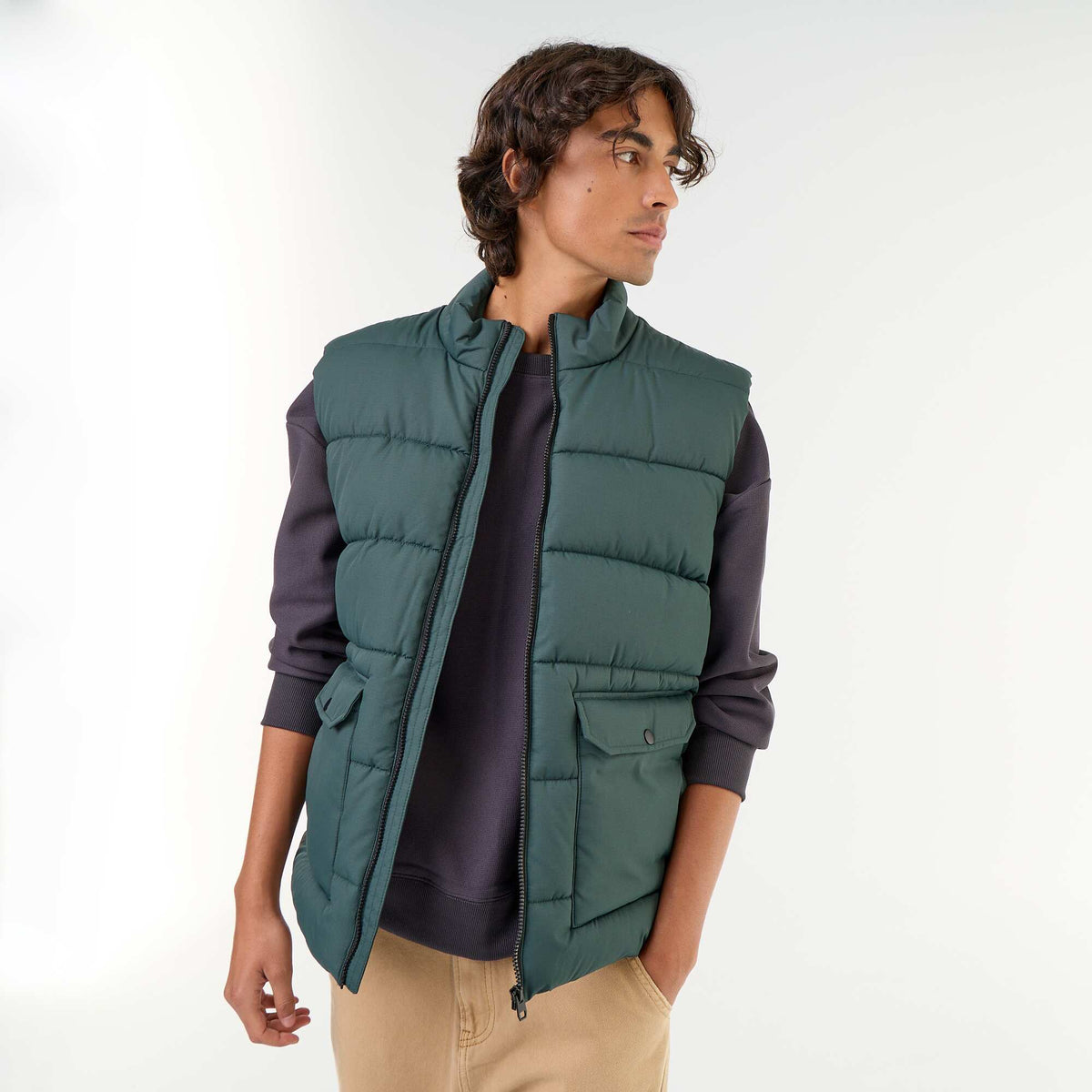 Lightweight sleeveless puffer jacket GREEN
