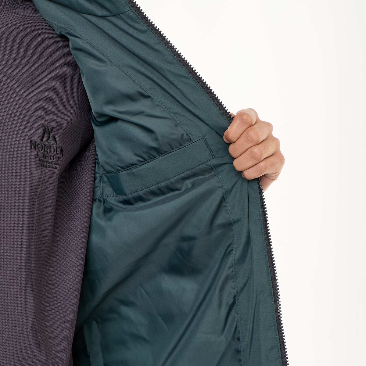 Lightweight sleeveless puffer jacket GREEN
