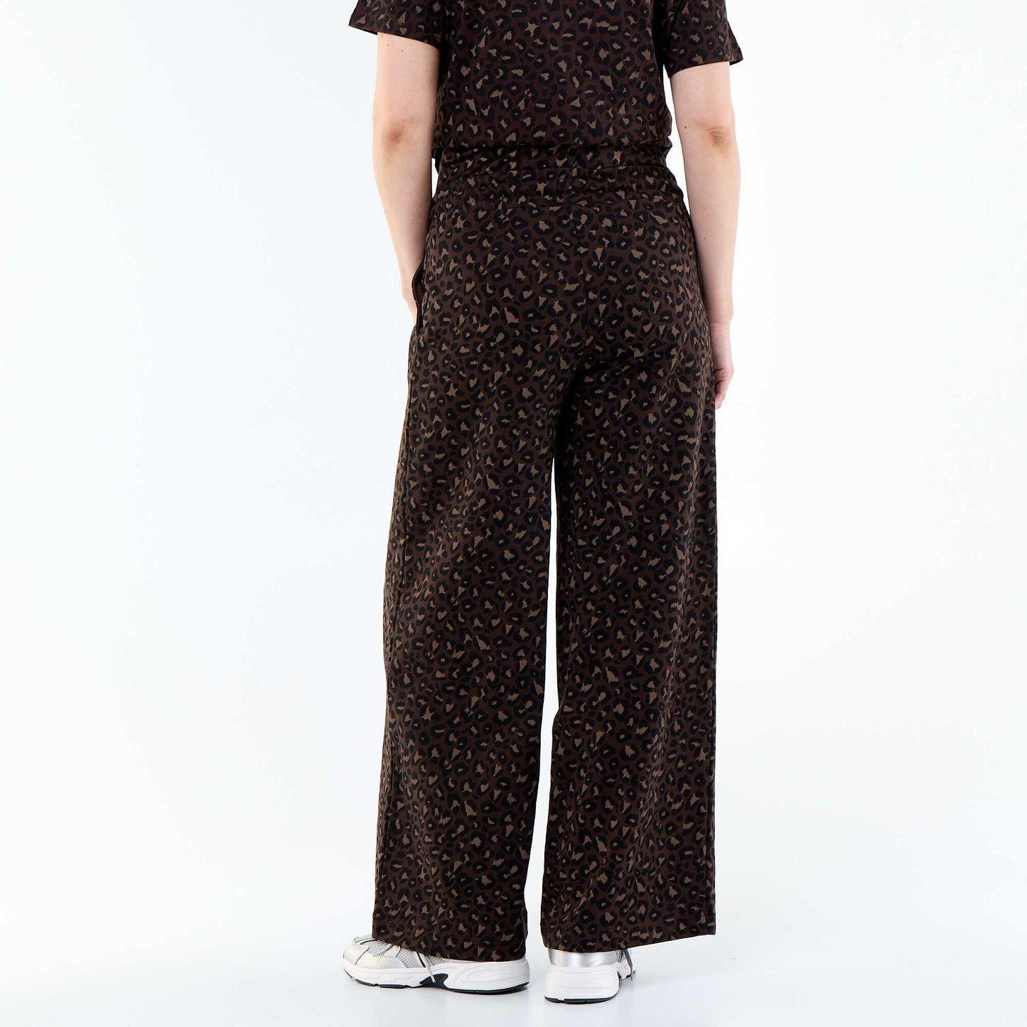 Maternity wide leg French terry joggers BROWN