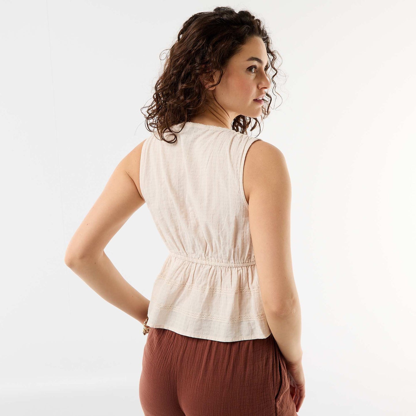 Openwork knit sleeveless top BEIGE