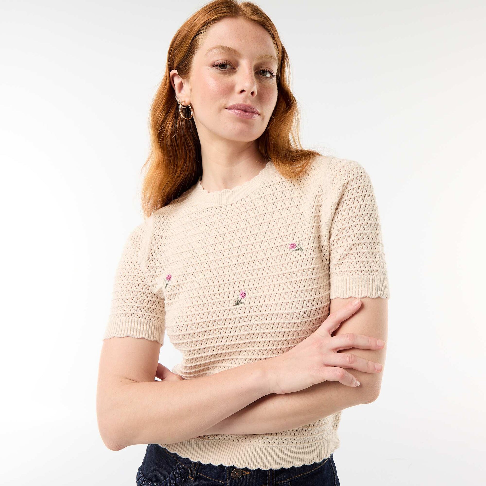 Embroidered Floral Short-Sleeved Knit Top BEIGE