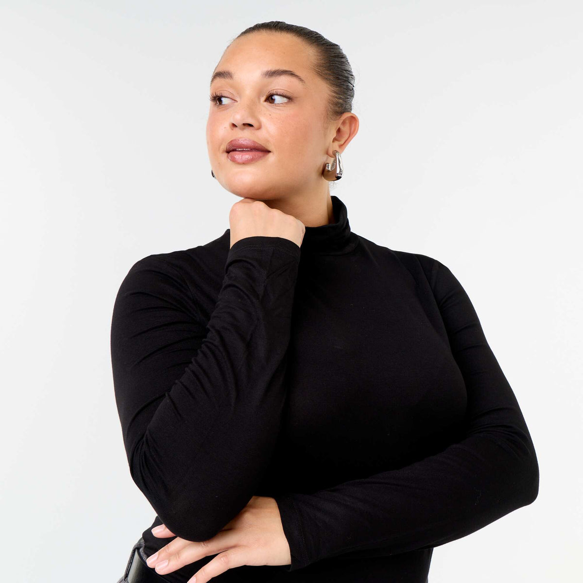 Solid Color Turtleneck BLACK