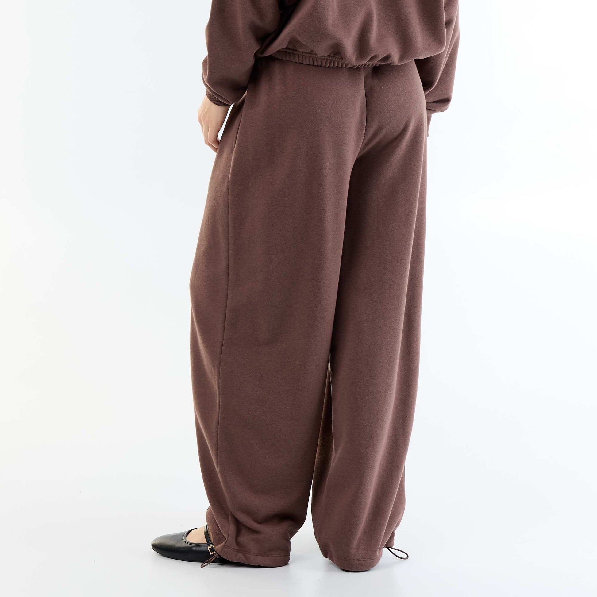 Wide sports joggers BROWN