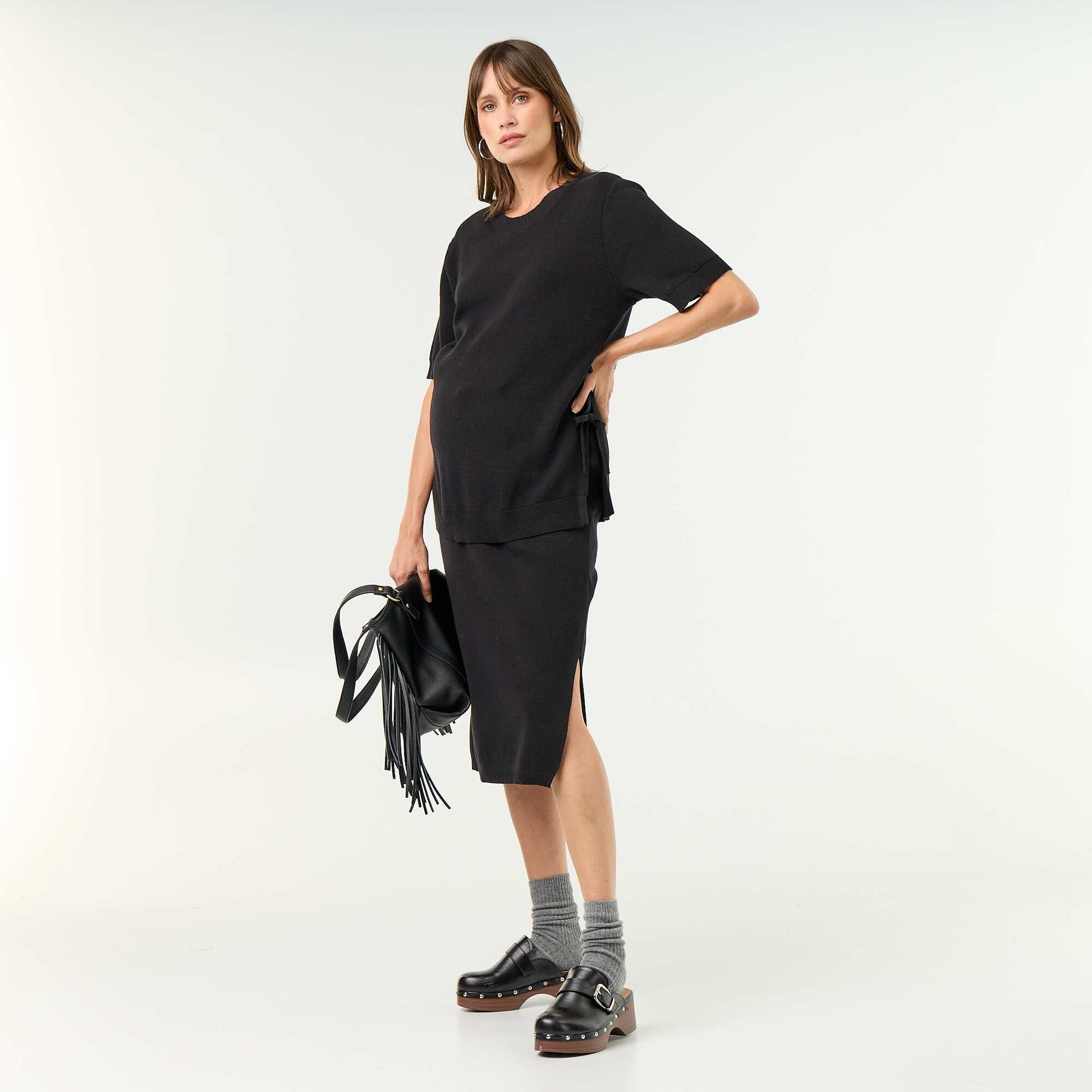 Maternity short-sleeved sweater with laced side slits BLACK