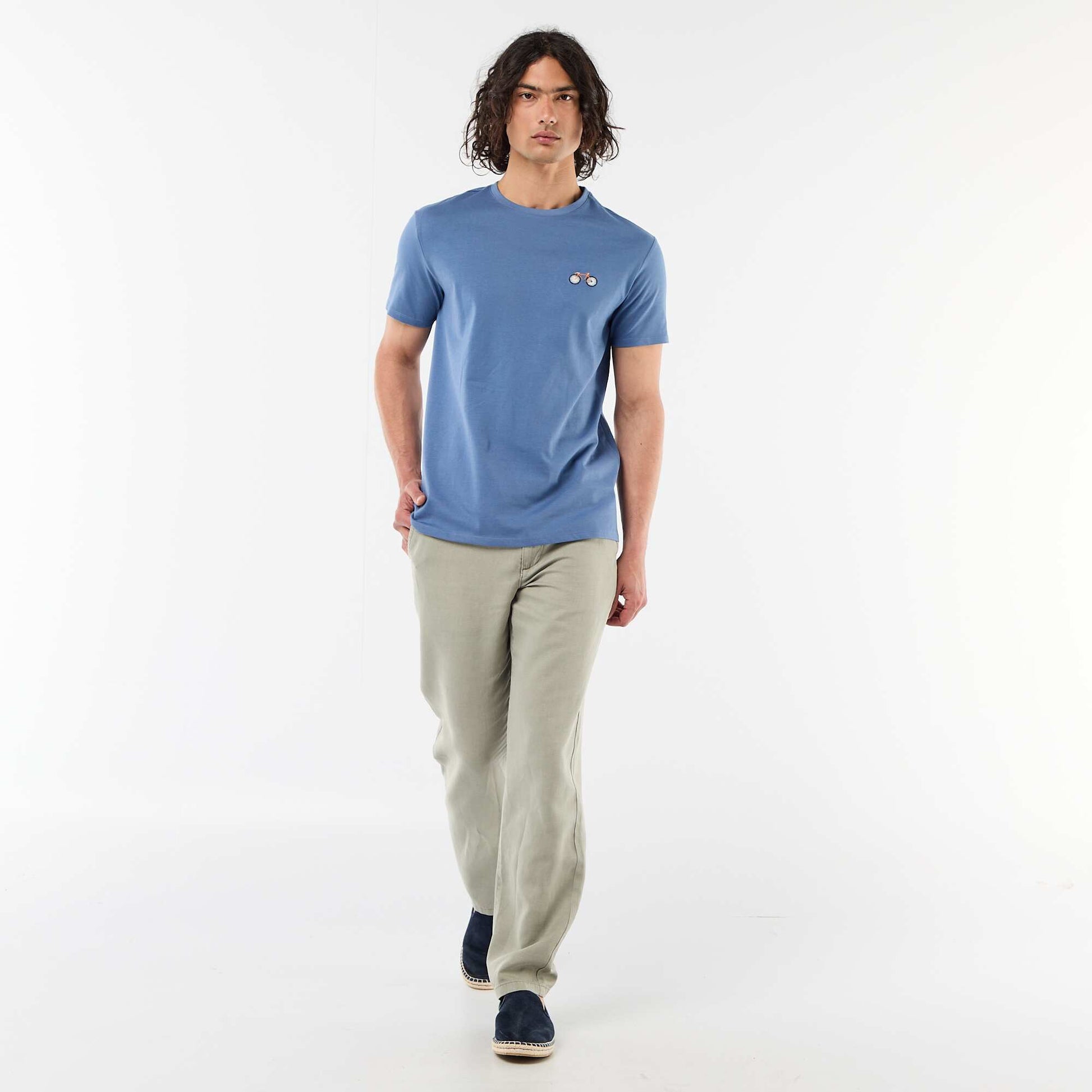 Plain short-sleeved T-shirt with embroidery BLUE