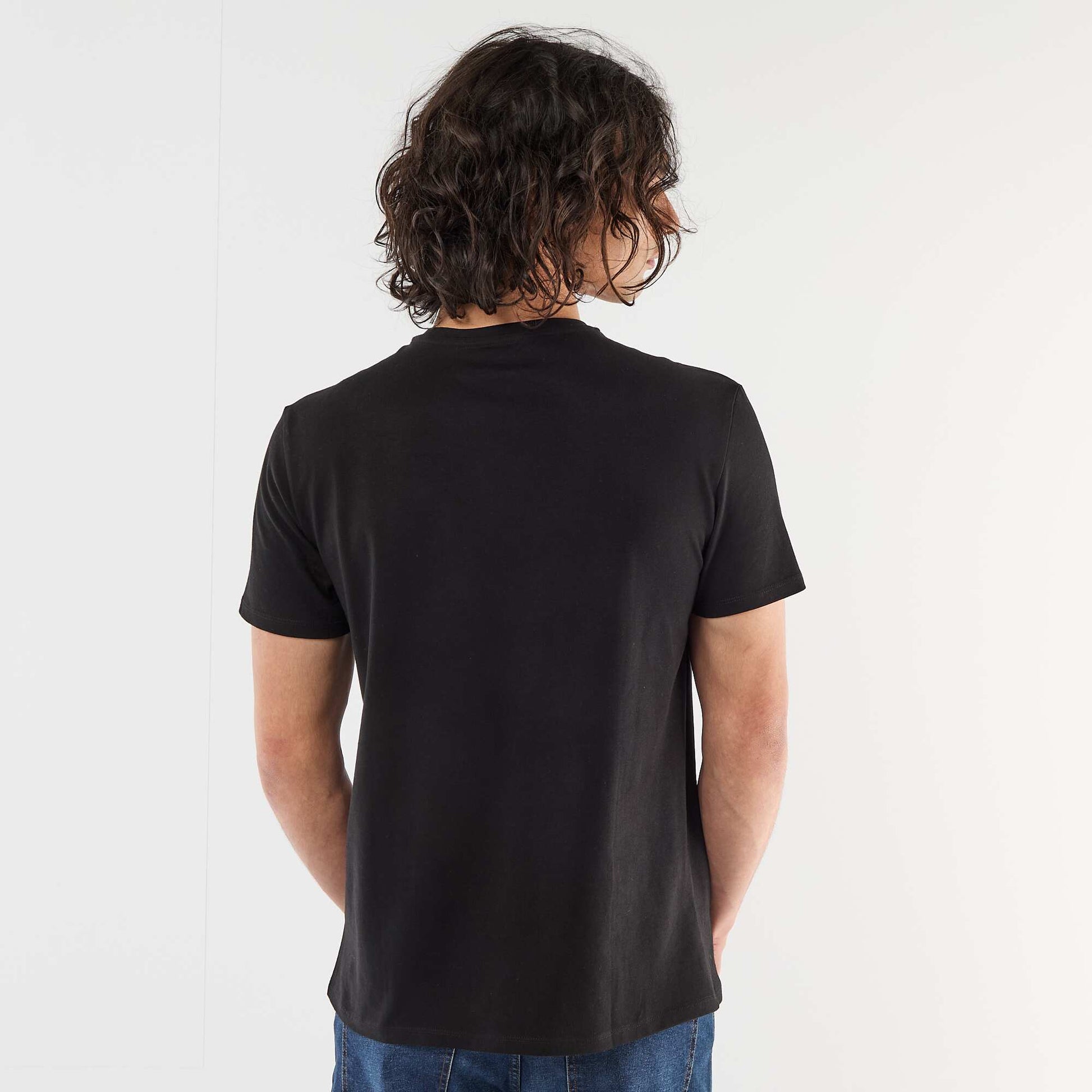 Plain short-sleeved T-shirt with embroidery BLACK