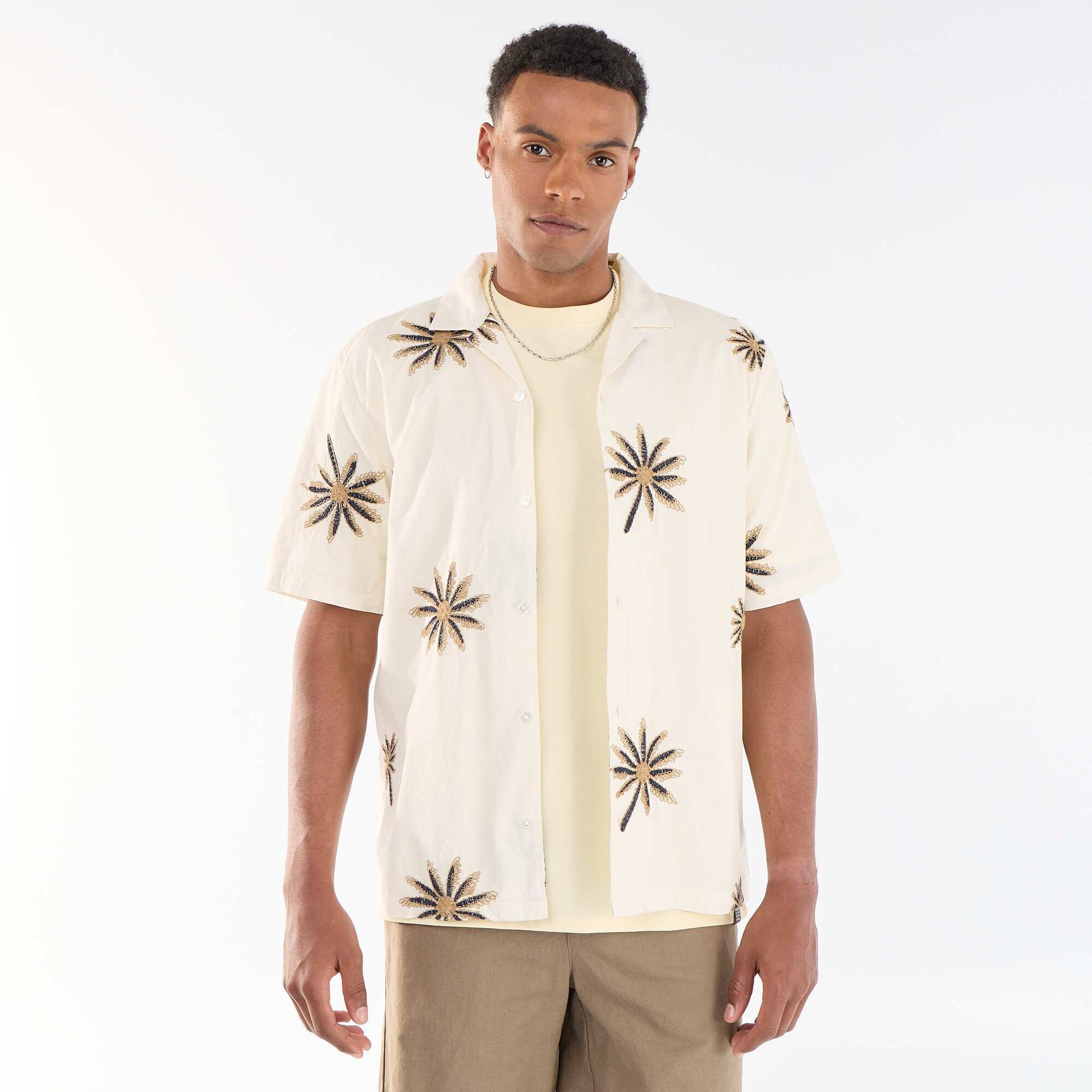 Short-sleeved shirt with embroidered pattern BEIGE