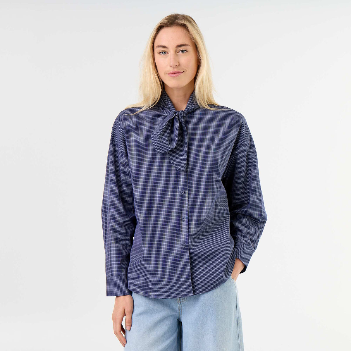 Loose Long-Sleeved Shirt with Pussy-Bow Collar BLUE