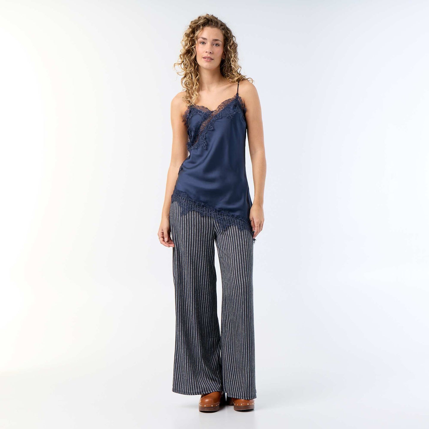 Asymmetrical satin top with lace BLUE