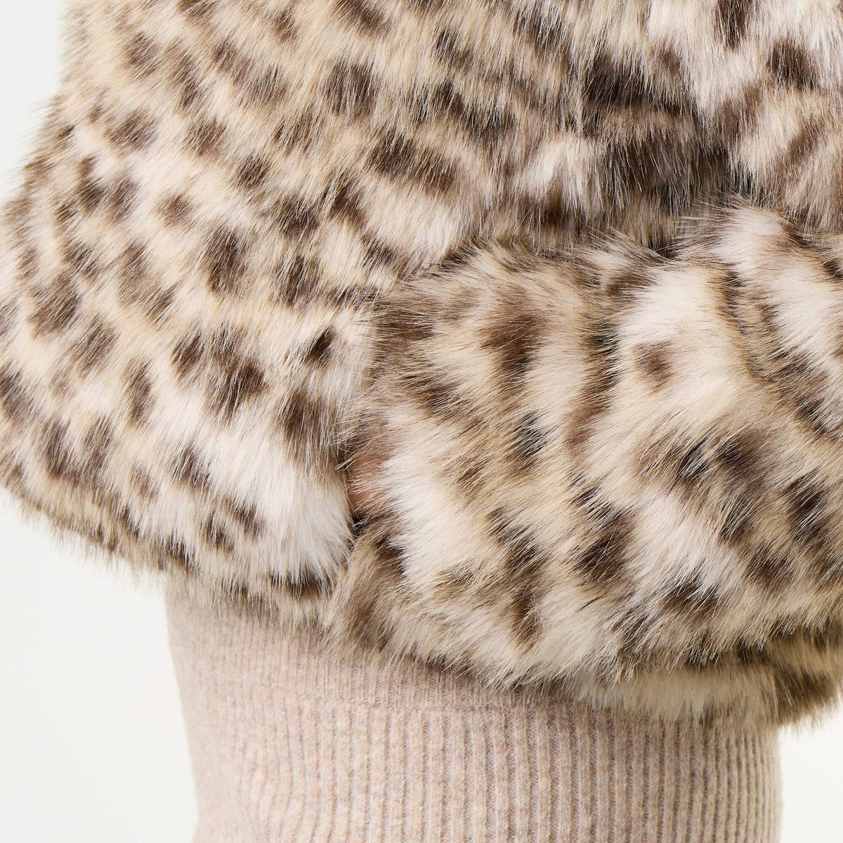 Faux Fur Jacket BROWN