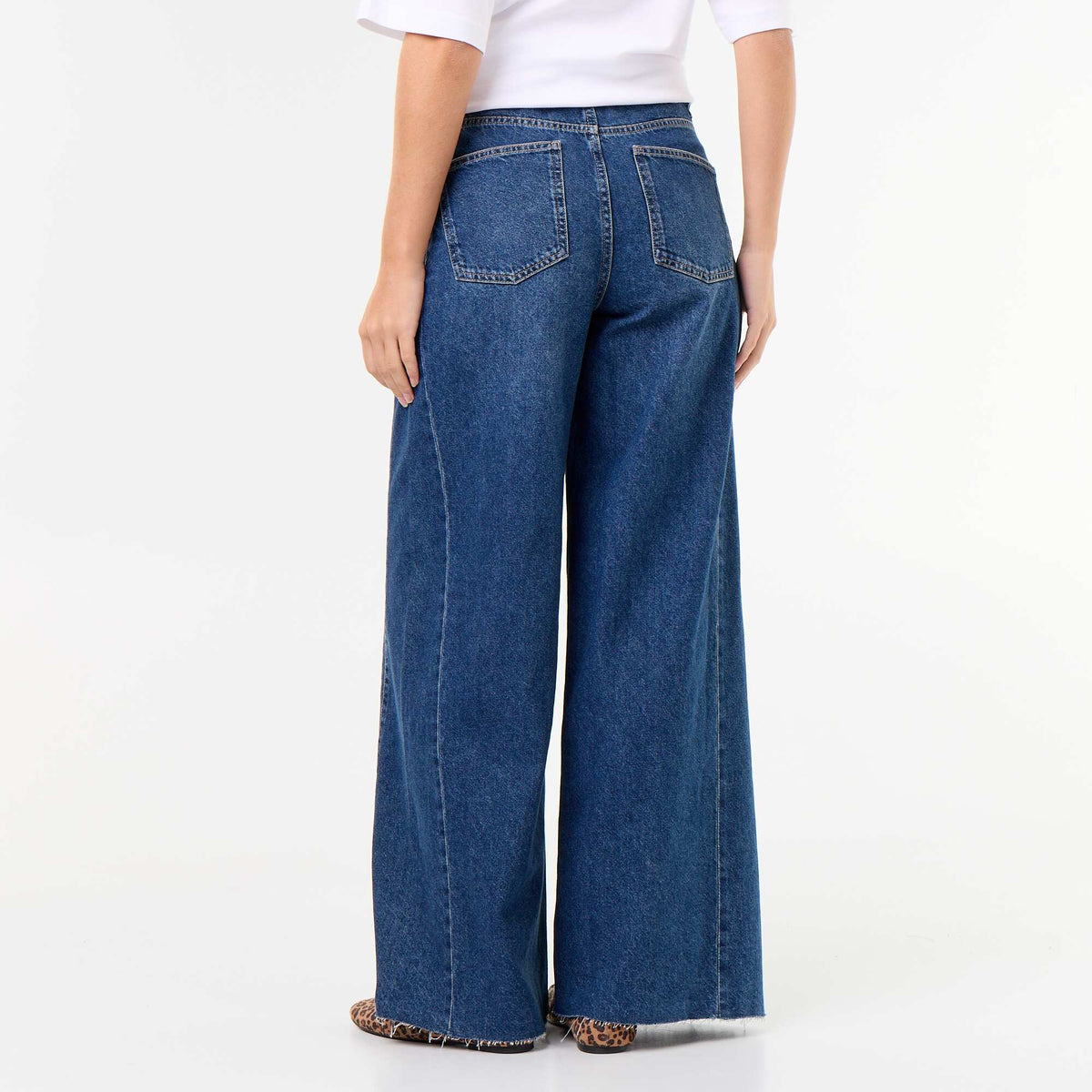 Wide Leg Jeans with Raw Hem BLUE