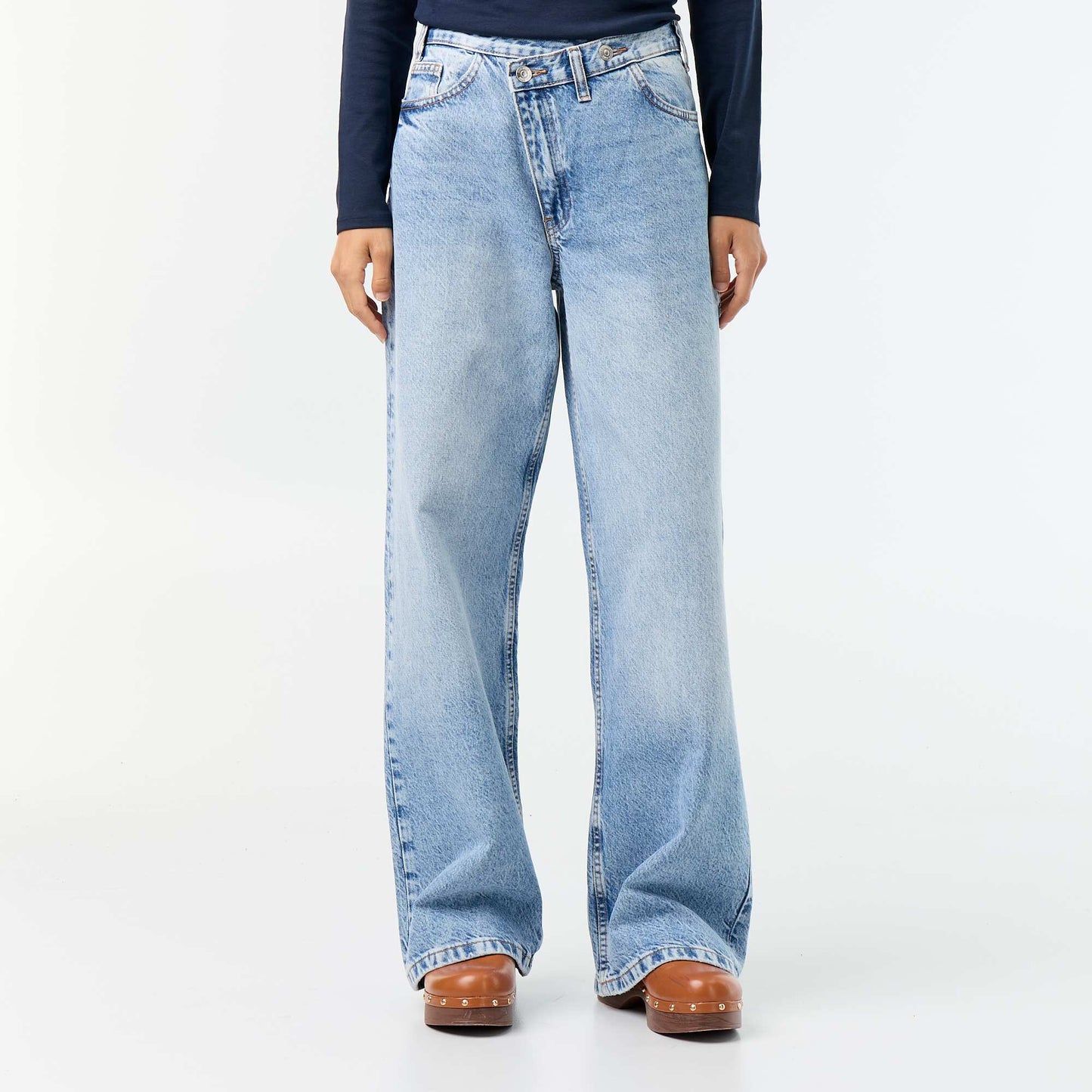 Barrel Jeans with Asymmetric Button Fly BLUE