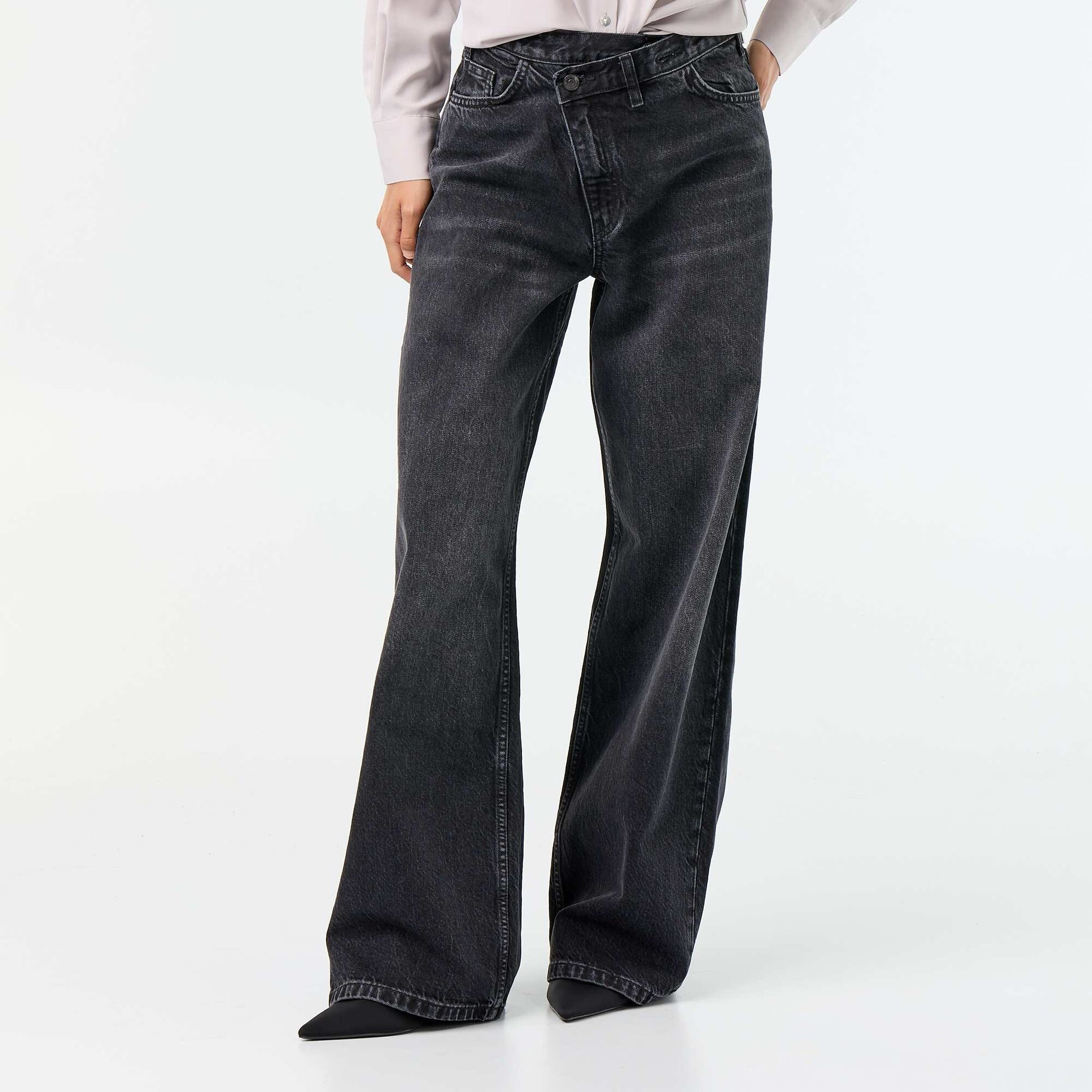 Barrel Jeans with Asymmetric Button Fly BLACK