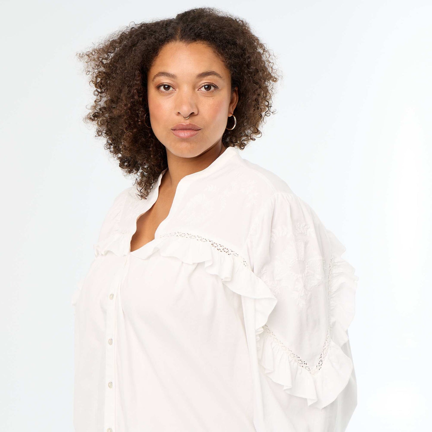 Solid blouse with ruffles WHITE