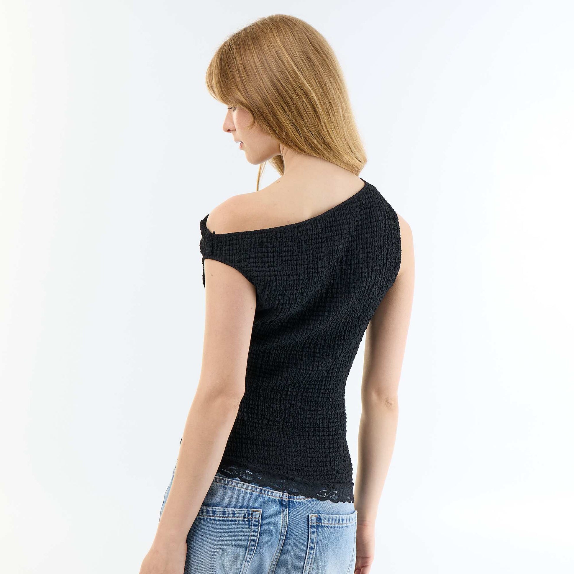Racerback ზედა შავი
