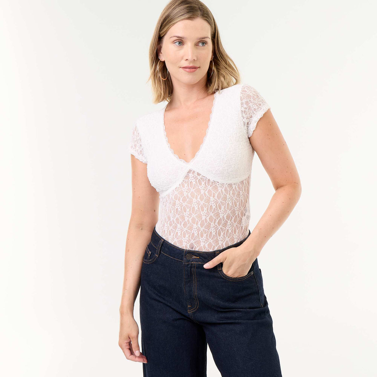 Lace Short-Sleeved Bodysuit WHITE
