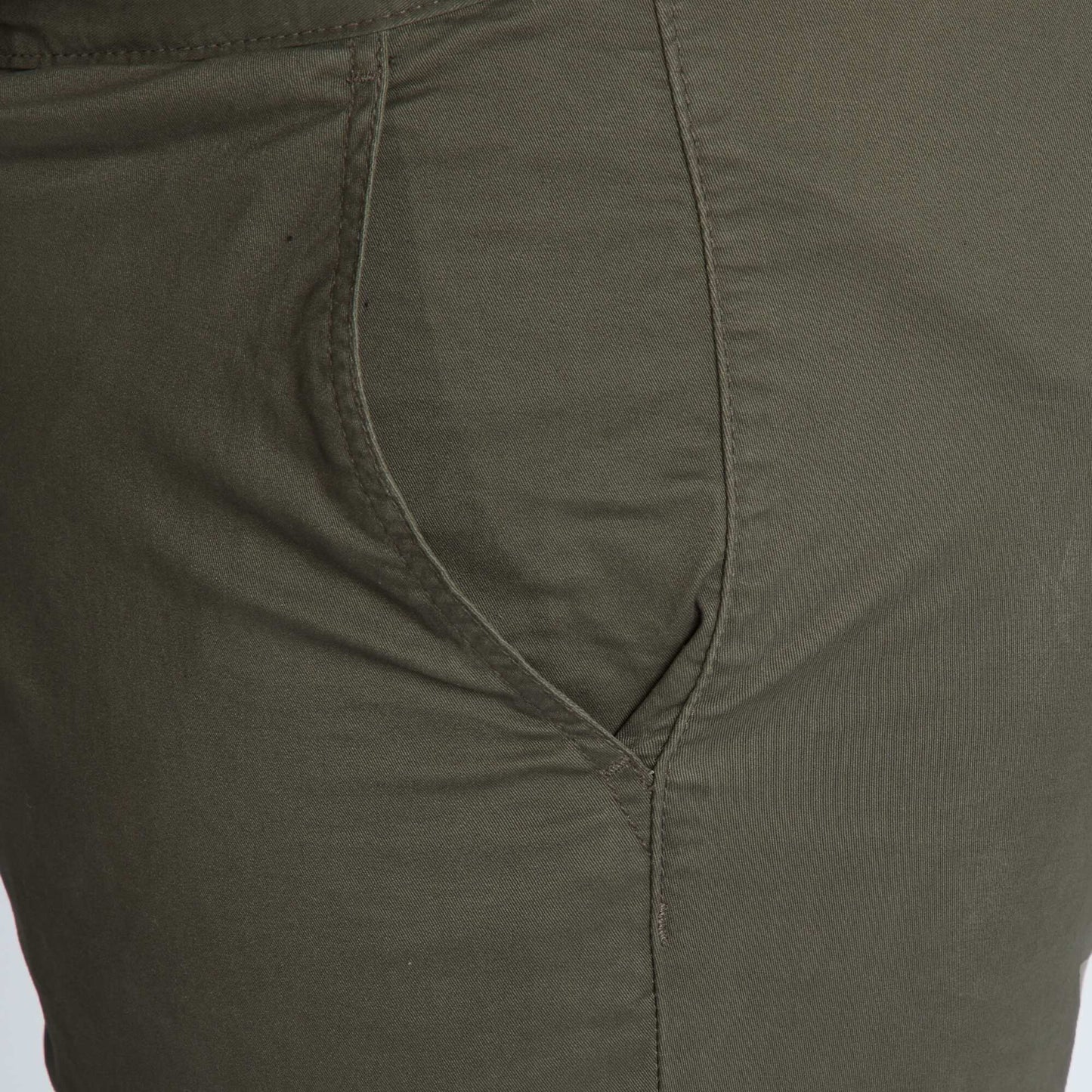 Slim-fit chinos - L32 KHAKI