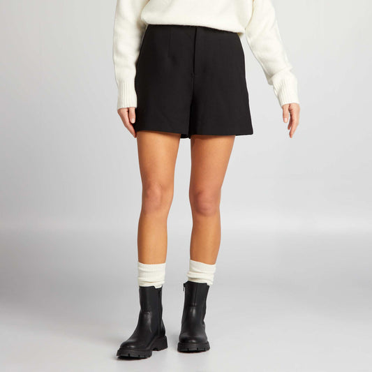 High-waisted smart shorts black