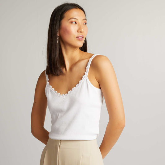 Vest top with narrow straps white