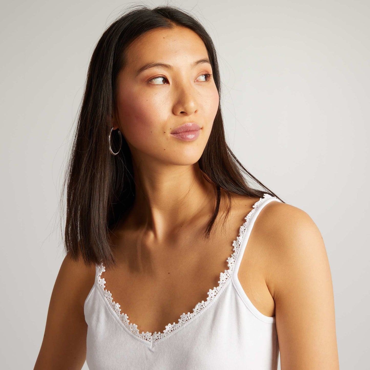 Vest top with narrow straps white