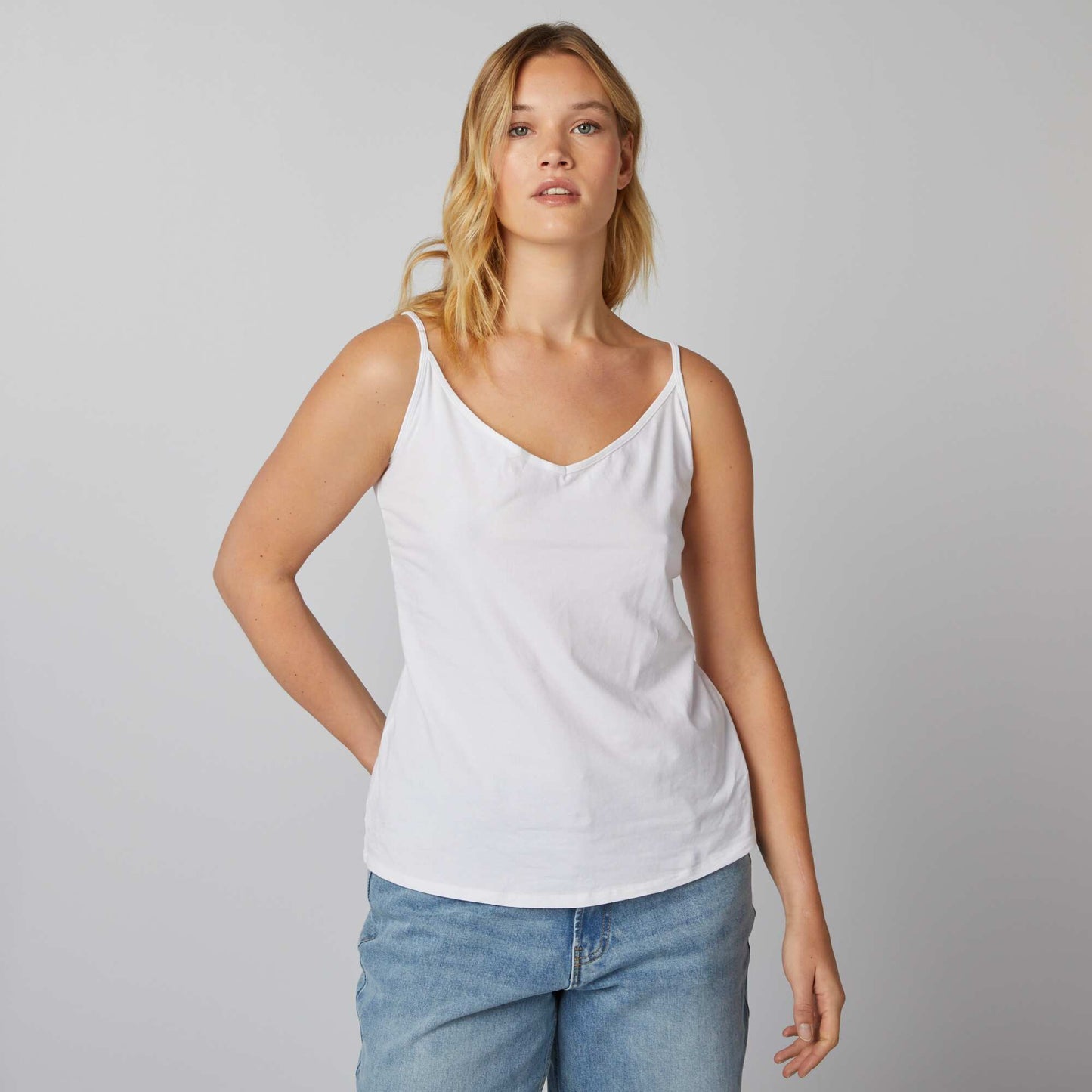 Vest top with spaghetti straps white