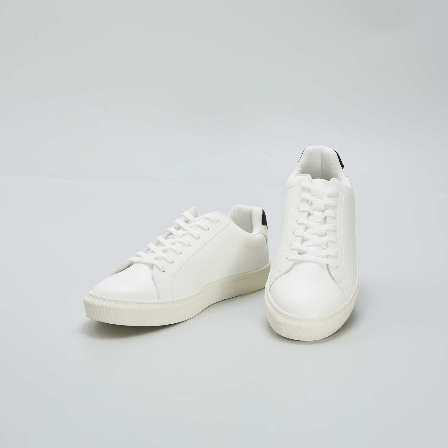 Textured low-top trainers white