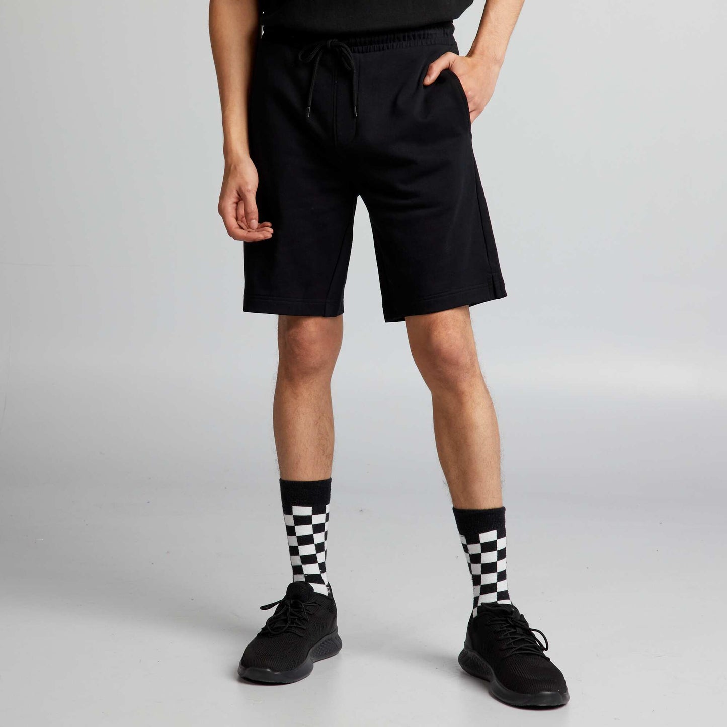 Sports shorts black