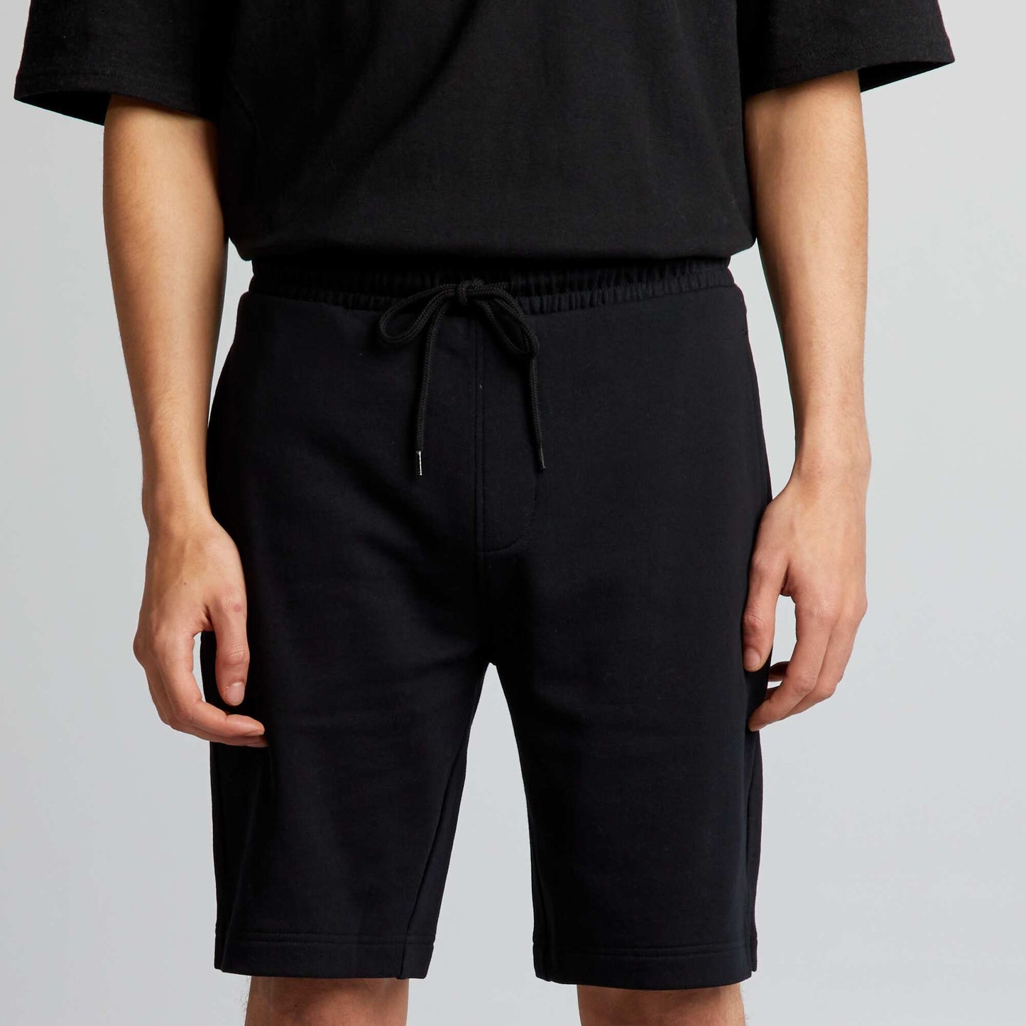 Sports shorts black